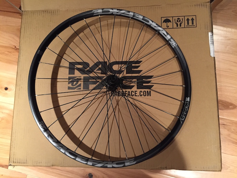 2016 RaceFace Aeffect 27.5 Wheelset