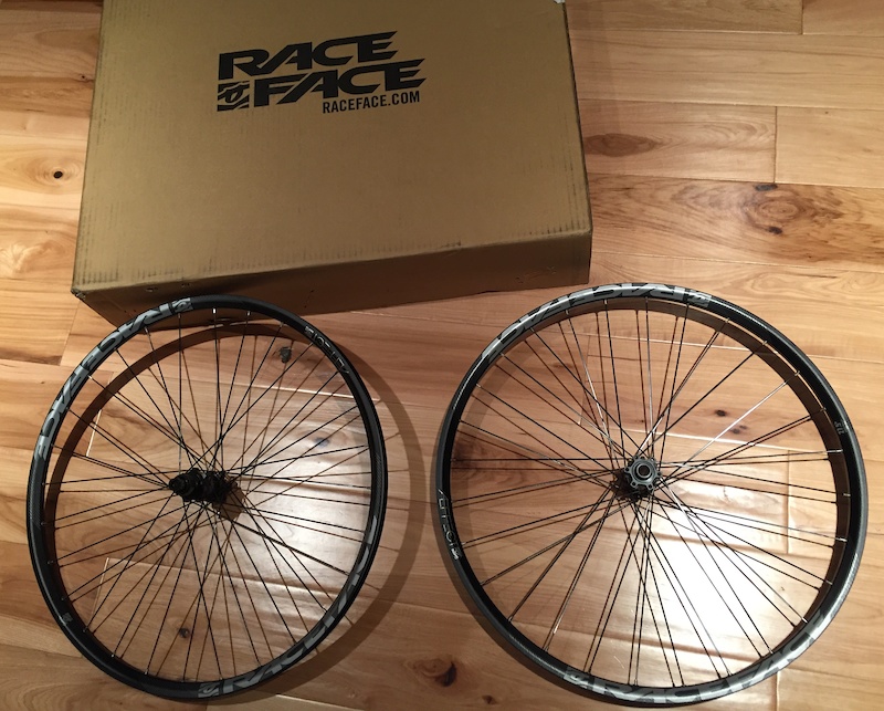 2016 RaceFace Aeffect 27.5 Wheelset