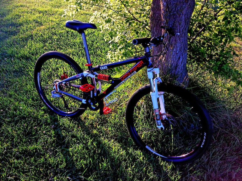 in London, Ontario, Canada photo by bmwturbo64 Pinkbike