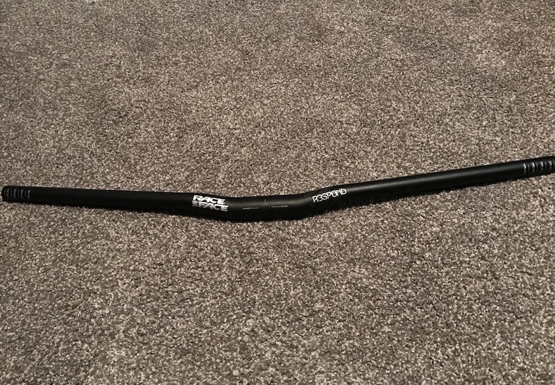 2016 Race Face Respond Bar 785mm For Sale