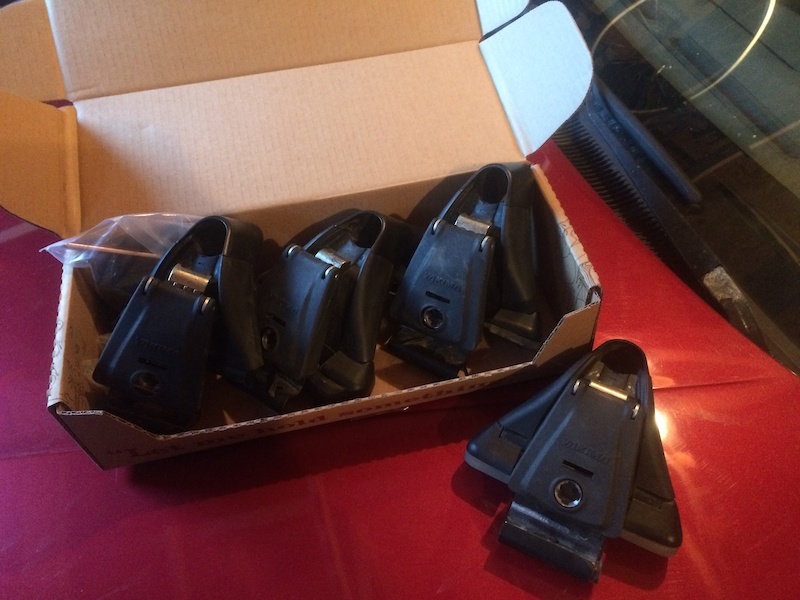 Clips Yakima Q Tower Q14 – Occasion – Pour Galerie De Toit – Livraison Gratuite