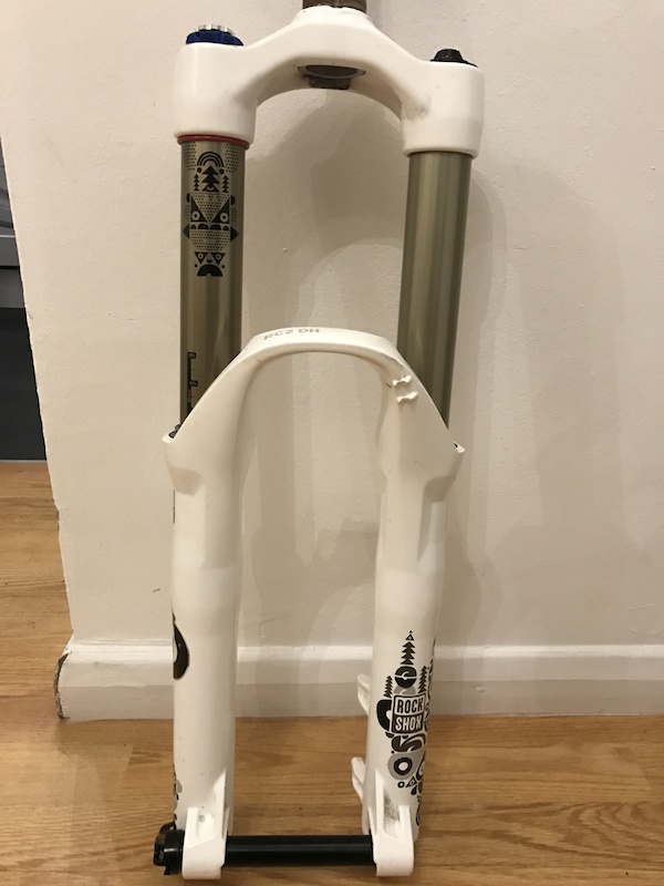 Rockshox totem 2024 rc2 dh