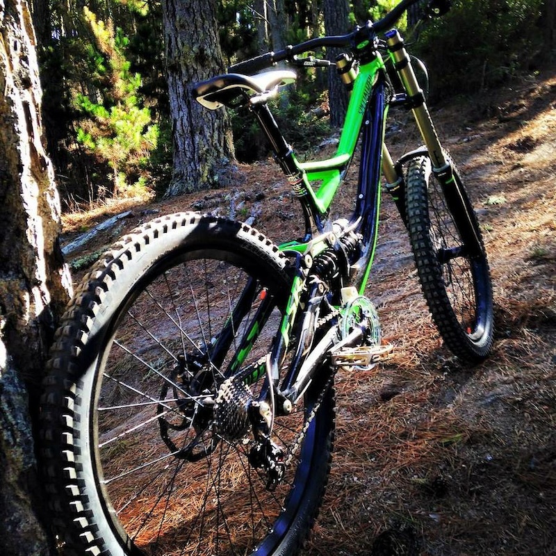 2014 Specialized DEMO 8! CLEAN
