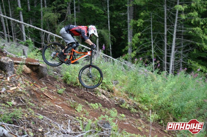 Simon out testing the 2008 Devinci Wilson 3 in Cumberland BC