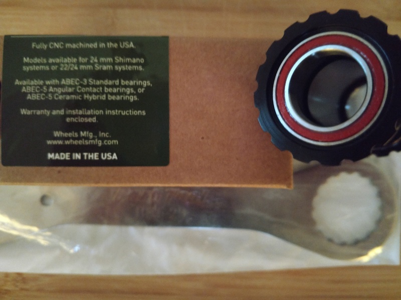 2016 Wheels Mfg PF92 Bottom Bracket w/Park BBT29 For Sale