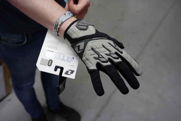 2017 One Industries Atom Mountain Bike Gloves