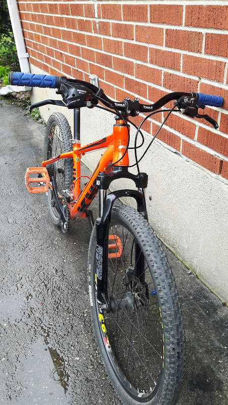 2014 KHS Alite 24 Youth Mountain Bike 