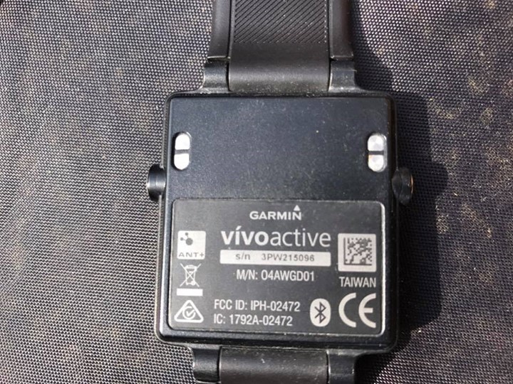 2016 Garmin Vivoactive Smartwatch in Black