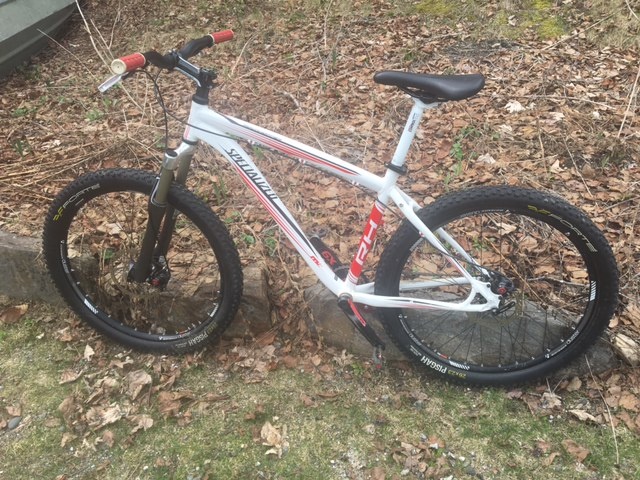 Specialized rockhopper best sale red white