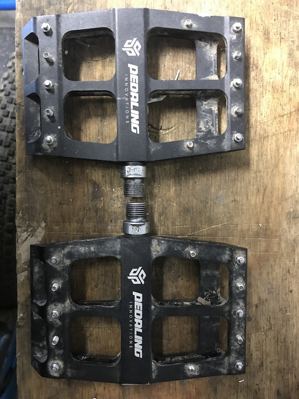 catalyst flat pedals
