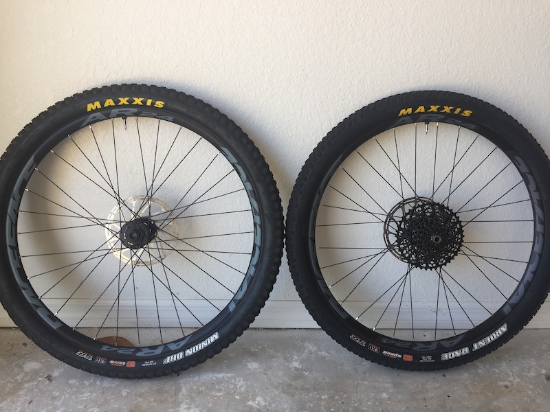 race face arc 40 rims