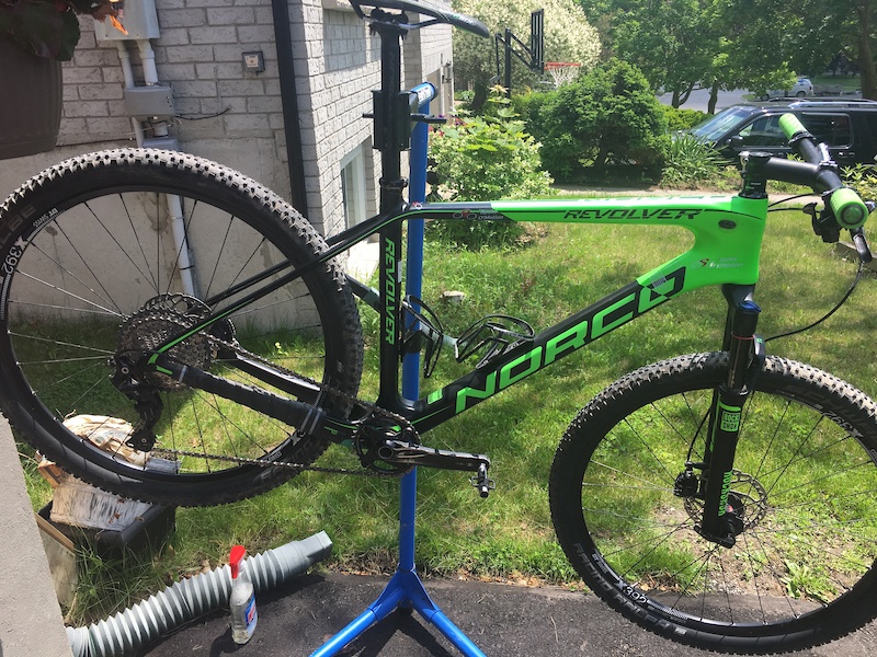 in Holland Landing, Ontario, Canada photo by darwen Pinkbike