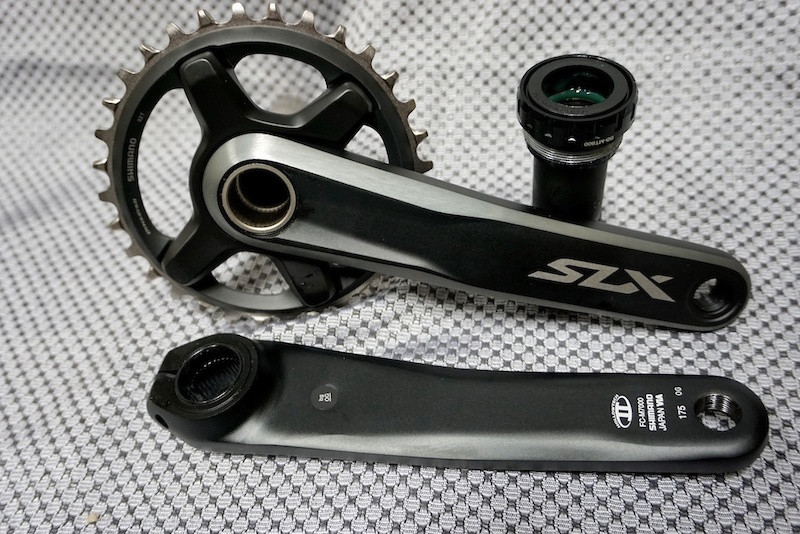 2017 NEW Shimano SLX M7000 Crankset with BB and Chainring