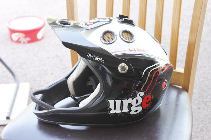 Urge helmet S/M cost £140 For Sale