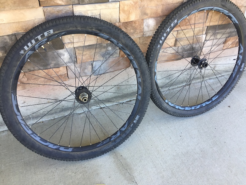 race face ar27 29 wheelset