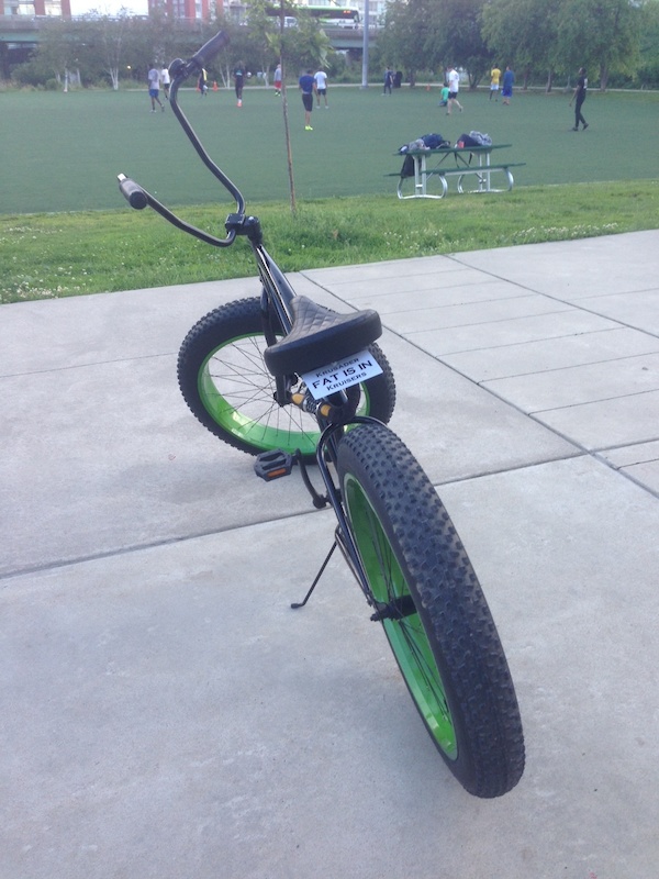 canadian tire cruiser bike