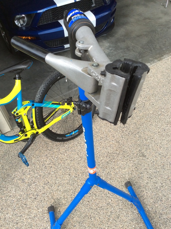 2015 Parktoola pc-4 bike stand