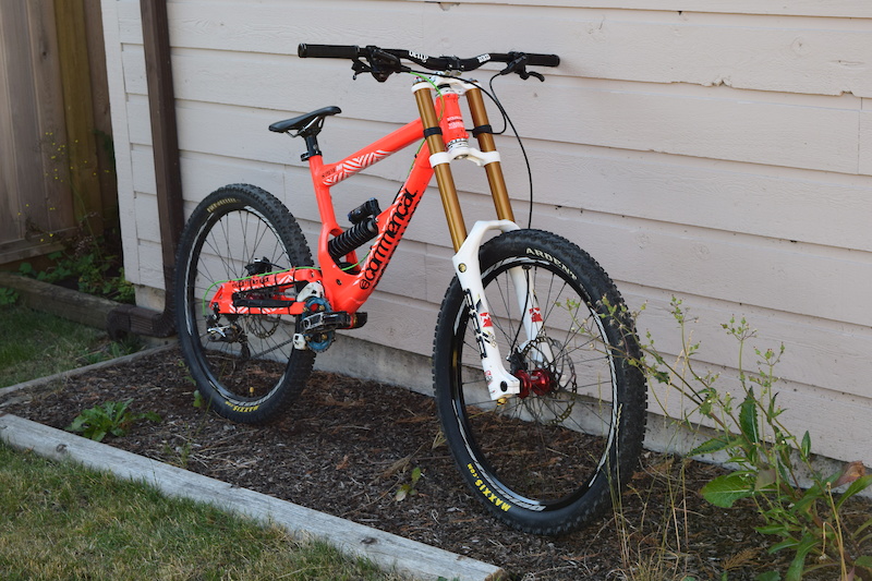 2011 Commencal Supreme DH V2 For Sale