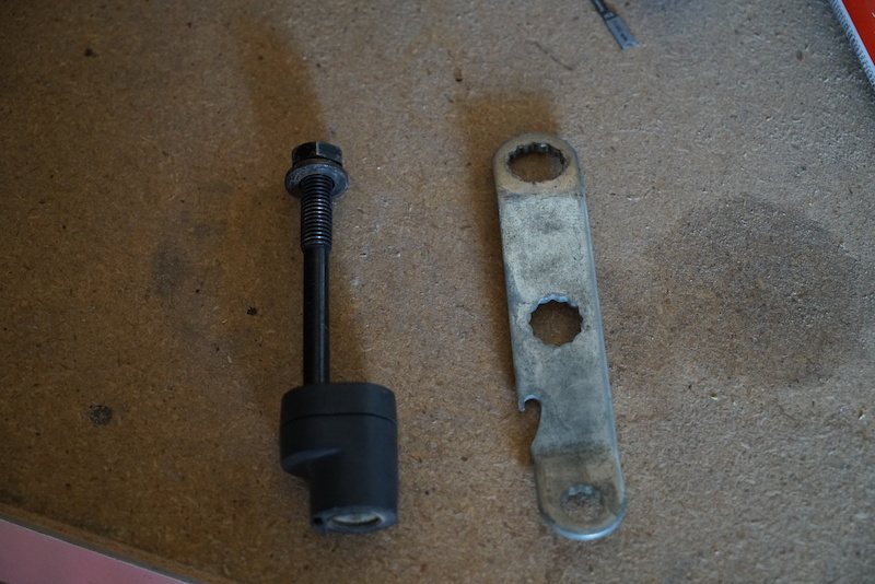 2011 Thule 4Bike Rack For Sale