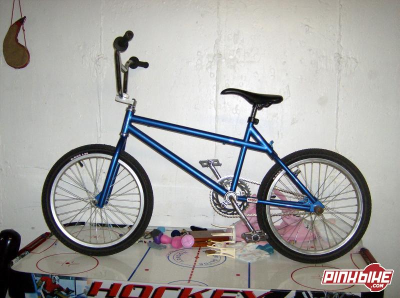 My 1995 Ironhorse Typhoon BMX after Painting and some upgrades.