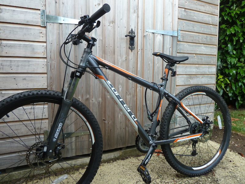 2014 Mens Carrera Titan 14 LIMITED EDITION Mountain Bike For Sale