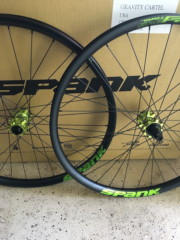 spank oozy 350 29 rim