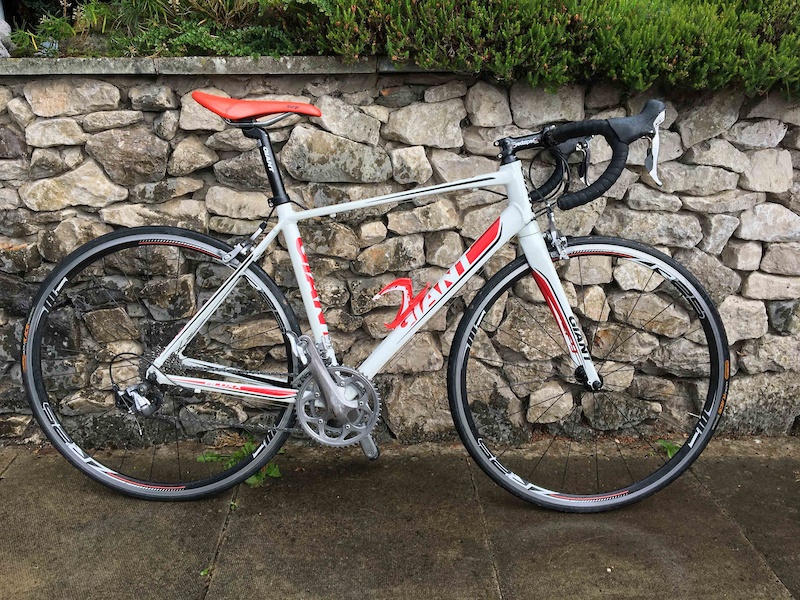 2012 Giant Defy 4 frame with full Shimano 105 &amp; more