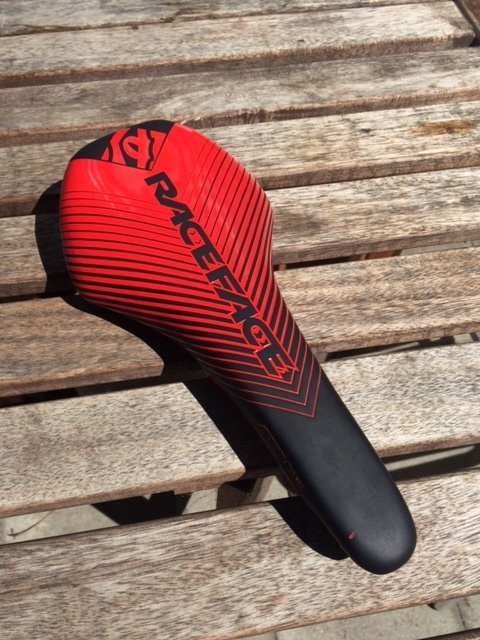 Raceface Aeffect Saddle Red For Sale