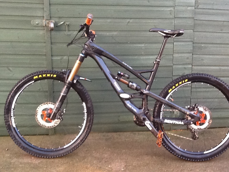 2016 yt capra cf pro