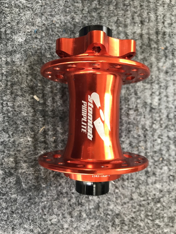 15x100 front hub