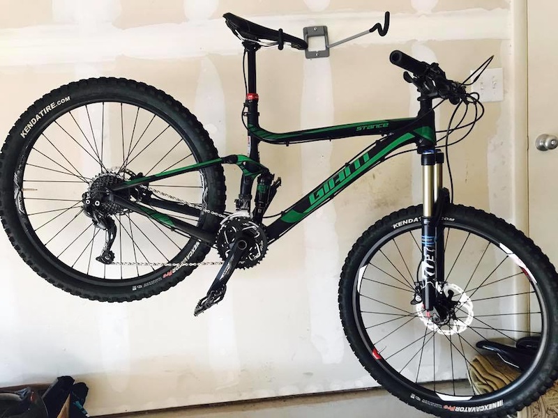 2016 Giant MTB For Sale
