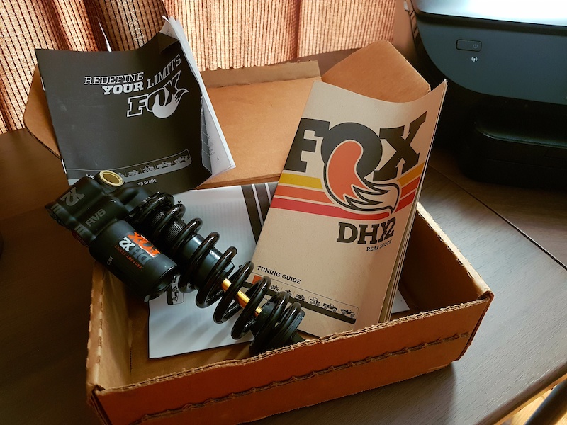 2017 Brand new Fox DHX2 (7.825 x 2.25)