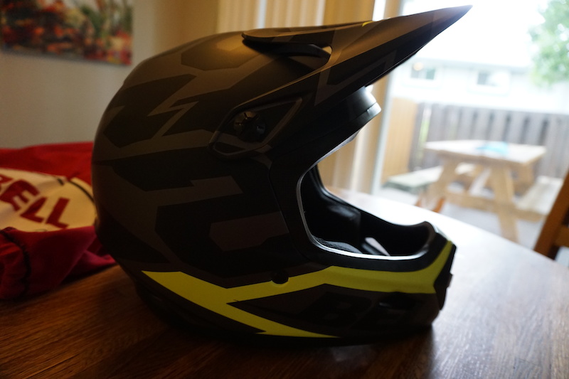 2016 NEW Bell Transfer 9 full face helmet MEDIUM