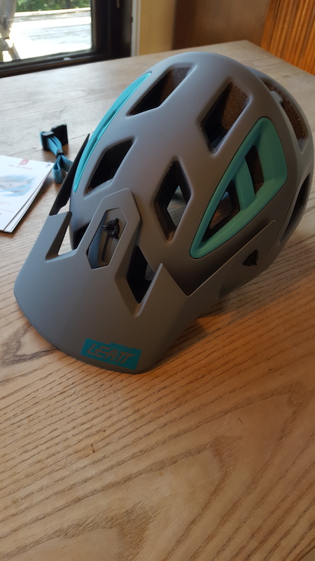2017 Leatt DBX 3.0 All Mountain Helmet