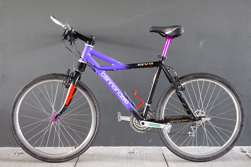 REDUCED - Vintage Cannondale Delta V Race Bike For Sale