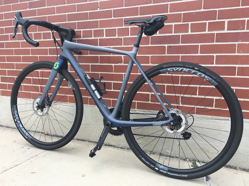 2017 SCOTT Addict Gravel 20 Disc Bike 54cm For Sale