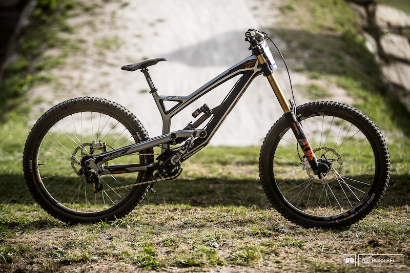 Aaron Gwin's YT Tues and Myriam 