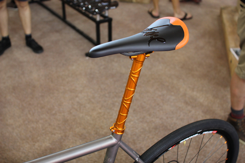 replacing bike pedal