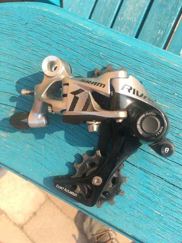 sram rival 22 front derailleur
