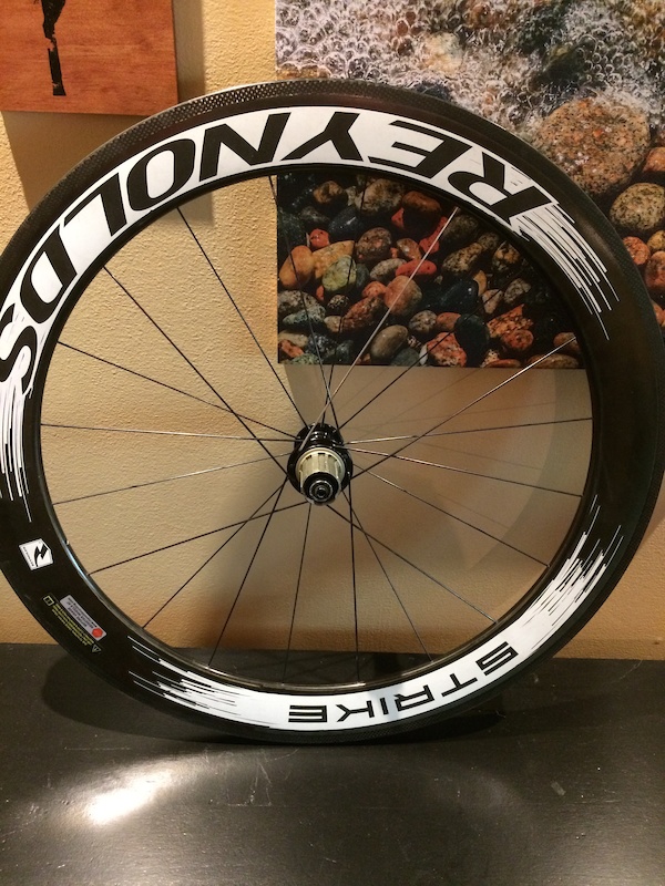 ruedas reynolds strike slg carbon clincher
