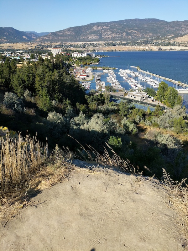 KVRLakeshore Descent II Hiking Trail Penticton, BC