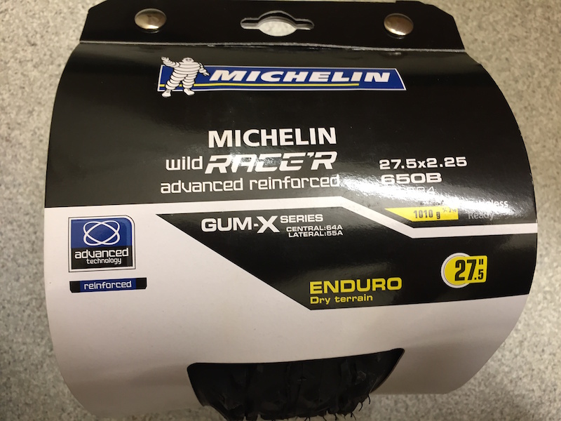2016 NEW. Michelin Wild Race'r 27.5 x 2.25. GUM-x. Tubeless