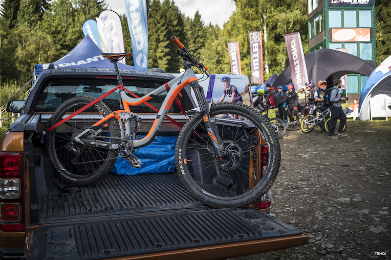Central European Enduro 2017 Round 4, Giant Enduro Race Spicak Pinkbike