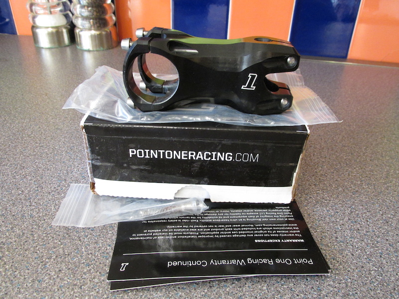 PointOne Racing stem.Ex cond.70mm reach.0 rise.OS Bars For Sale
