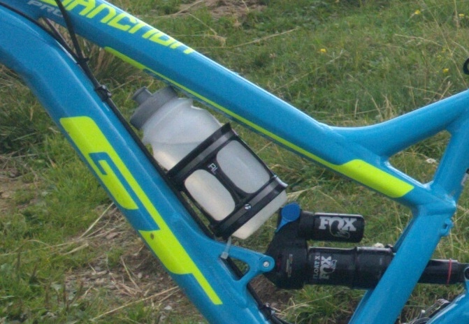 gt bottle cage