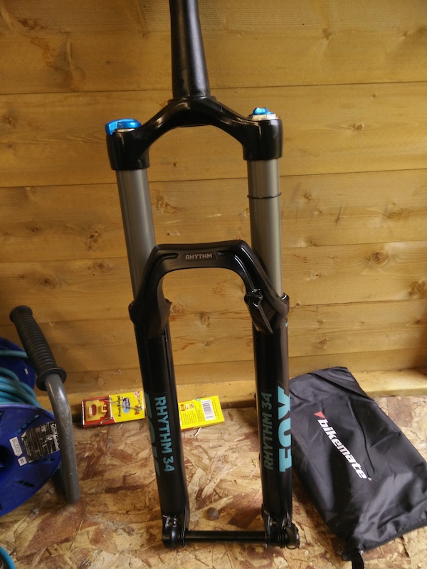 2017 Fox float 34mm rhythm boost 150mm travel For Sale