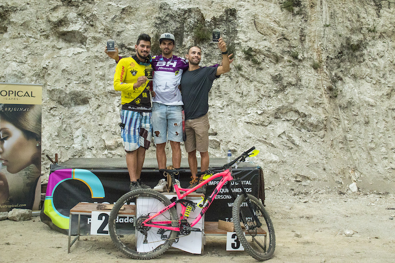 Photo report from second edition of Enduro Challenge Ponte de Lima. Photos from Antonio Abreu MADproductions.