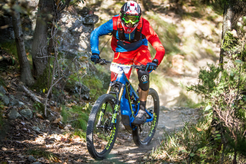 Andrea Bruno once an Enduro champion riding the Pivot Shuttle Andrea was in the lead group of riders.