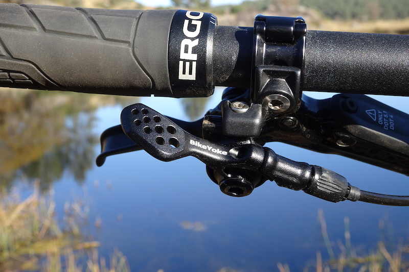 bike yoke seatpost