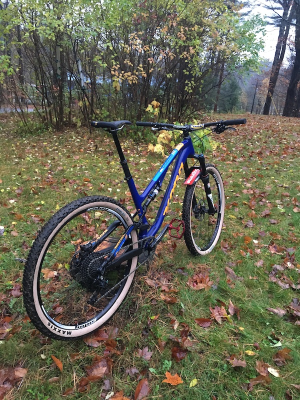 in Londonderry, Vermont, United States photo by eeppolito Pinkbike